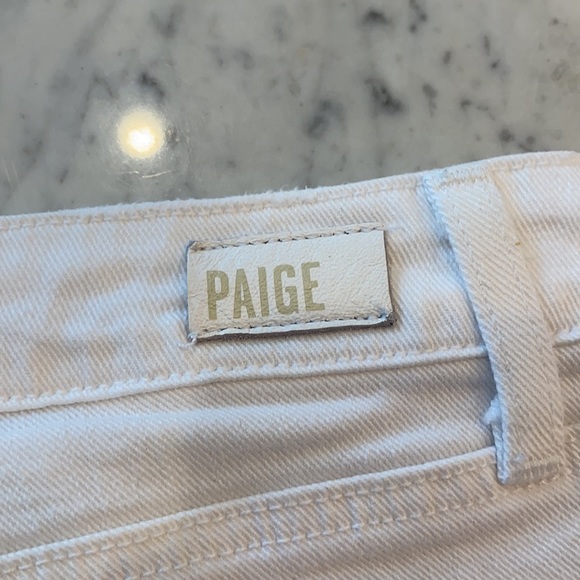 WOMANS PAIGE WHITE JEAN CUT OFF SHORTS SIZE 28 - Picture 9 of 9